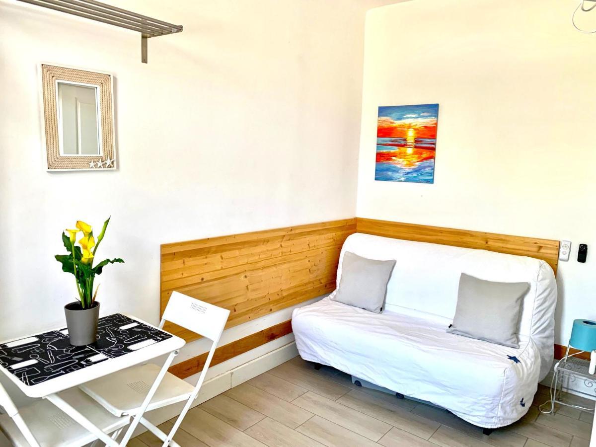 Blue Summer Vibes Mini Studio For Two, Ac, Parking, Beach At 50M, Spa Access -2 ลาซิโอตาต์ ภายนอก รูปภาพ